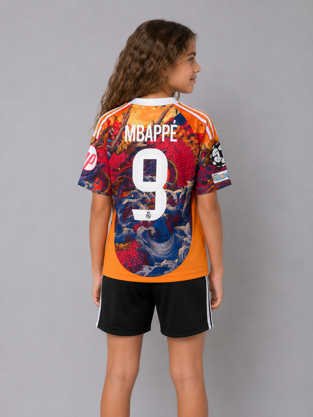 Real Madrid Conjunto Edición Dragón